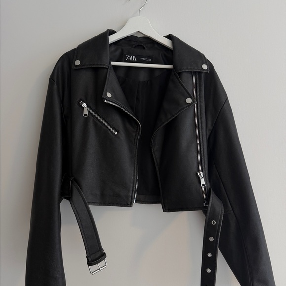 Zara Jackets & Blazers - Zara Women's Black Cropped Leather Jacket
